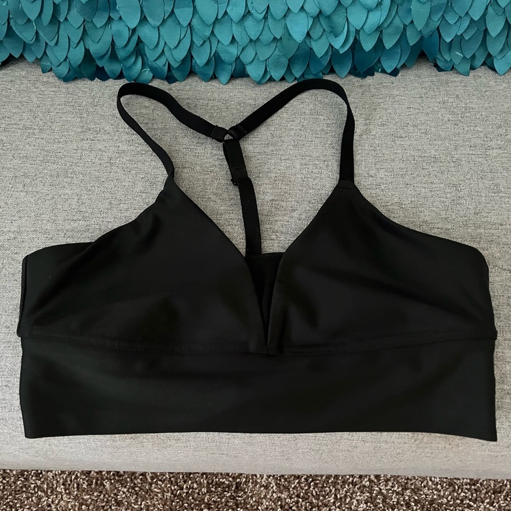 New Aerie Offline Shine Racerback Sports Bra True Black in Size S